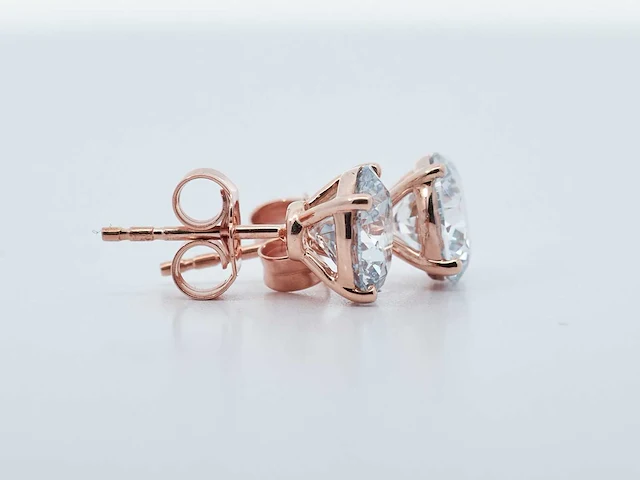 14 karaat roségouden oorstekers met 2,20 crt. diamant - afbeelding 6 van  7