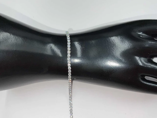 14 karaat witgouden armband met 4,44 crt. diamant - afbeelding 1 van  12