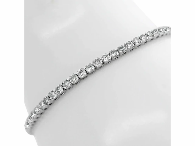 14 karaat witgouden armband met 5,80 crt. natuurlijke diamant - afbeelding 1 van  6