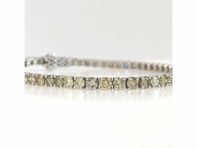 14 karaat witgouden armband met 6,29 crt. diamant - afbeelding 4 van  8