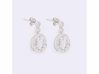 14 karaat witgouden oorbellen met 4,21 crt. diamant - afbeelding 3 van  5