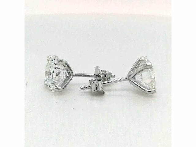 14 karaat witgouden oorstekers met 4,15 crt. diamant - afbeelding 2 van  6