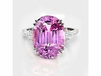 14 karaat witgouden ring met 10,57 crt. purplish pink diamant