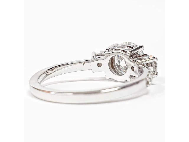 14 karaat witgouden ring met 2,06 crt. diamant - afbeelding 2 van  11