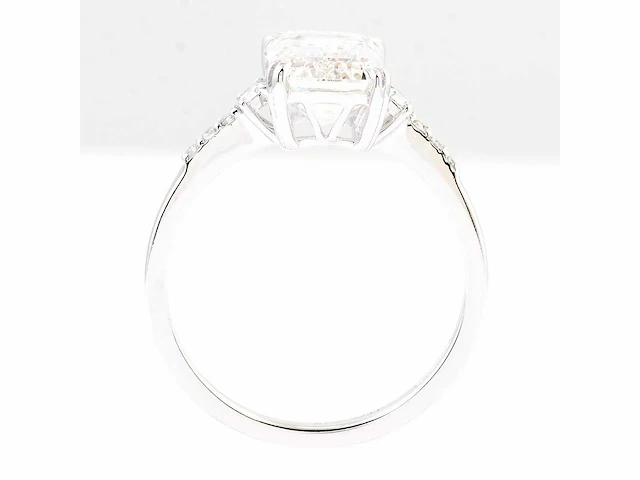 14 karaat witgouden ring met 3,06 crt. diamant. - afbeelding 3 van  6