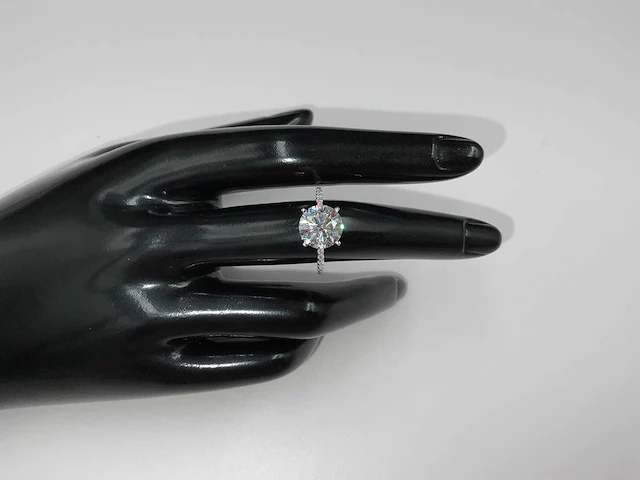 14 karaat witgouden ring met 3,33 crt. diamant. - afbeelding 1 van  10