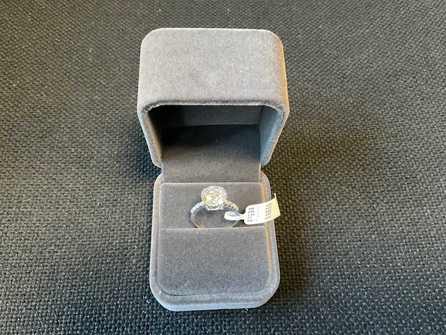 14 karaat witgouden ring met 4,02 crt diamant - afbeelding 3 van  8