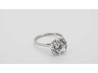 14 karaat witgouden ring met 7,02 crt. diamant