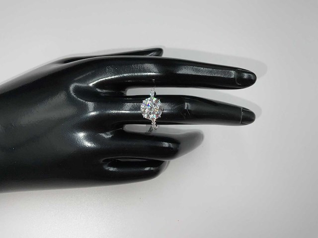 14 karaat witgouden ring met diamant 4,21 crt. - afbeelding 2 van  8