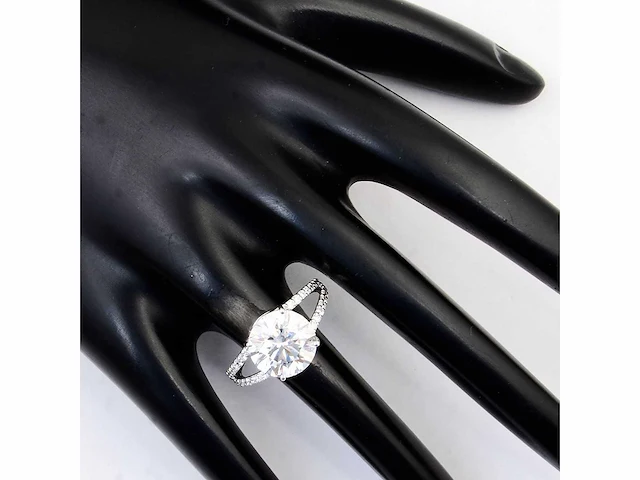 14 karaat witgouden ring met diamanten 4,21 crt. - afbeelding 4 van  7