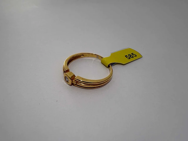 14 karaats geelgouden ring met 0,10kt diamant - sieraad - afbeelding 1 van  2