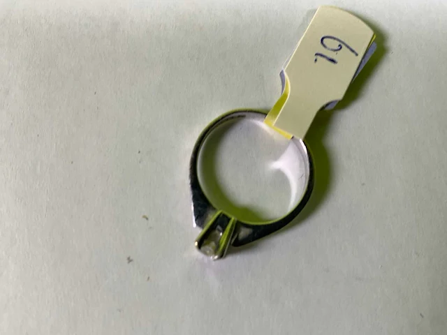 14 karaats witgouden solitair ring - afbeelding 3 van  3