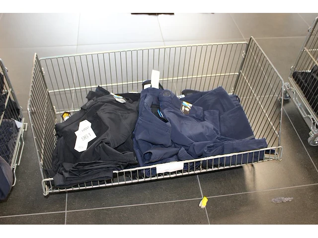 14 korte werkbroeken dassy in diverse maten en uitvoeringen. - afbeelding 1 van  2