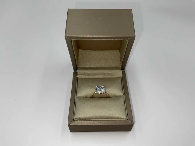 14 krt. geel gouden ring met diamant 3,51 crt. - afbeelding 1 van  11