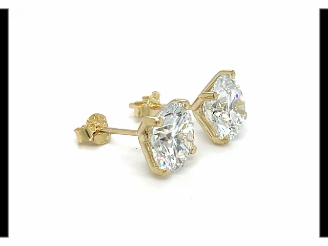 14 krt geelgouden oorstekers met 6,06 crt diamant - afbeelding 5 van  7