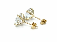 14 krt geelgouden oorstekers met 6,06 crt diamant - afbeelding 6 van  7