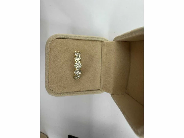 14 krt gouden ring met natuurlijke diamant 3,66 crt - afbeelding 3 van  16