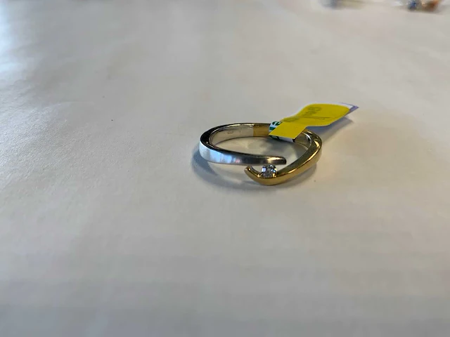 14 krt wit- en geelgouden ring - afbeelding 3 van  4