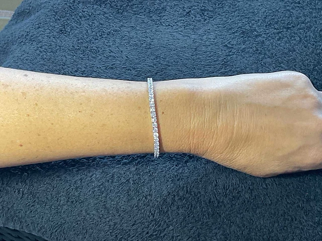 14 krt. wit gouden armband 49 diamanten 8,69 crt. - afbeelding 2 van  12