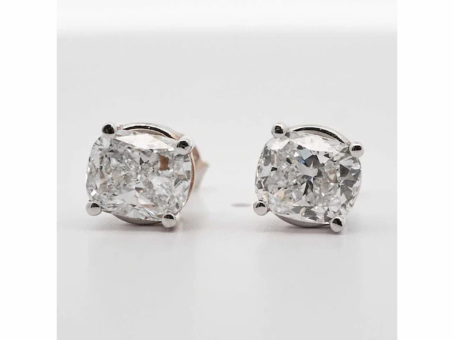 14 krt. wit gouden oorstekers met diamant 3 crt. - afbeelding 1 van  7