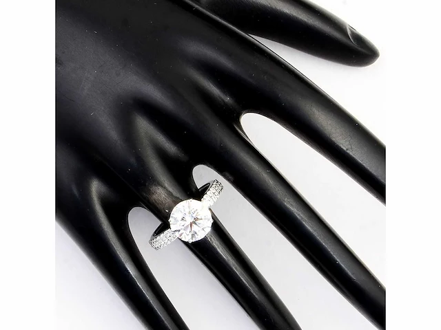 14 krt. wit gouden ring 3,18 crt diamanten - afbeelding 3 van  6