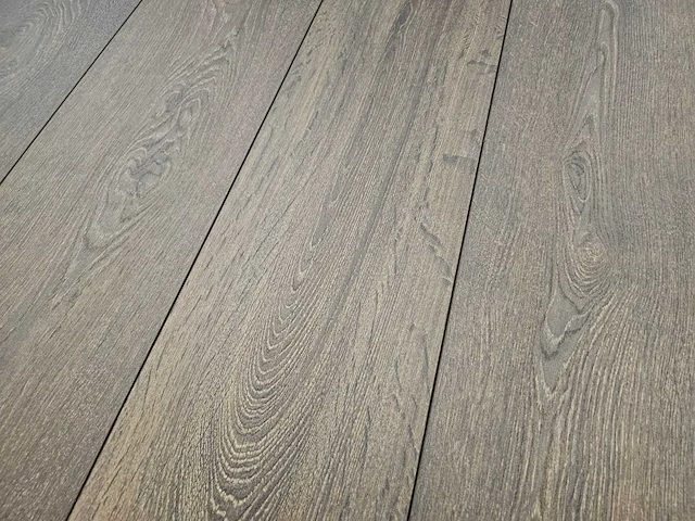 14 m2 laminaat plank - 1288 x 195 x 9 mm - afbeelding 1 van  3