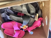 14 slippers en 1 clog kind retour uit verkoop - afbeelding 3 van  7