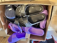 14 slippers en 1 clog kind retour uit verkoop - afbeelding 7 van  7
