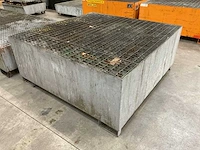 146x146cm gegalvaniseerde lekbak - afbeelding 1 van  3