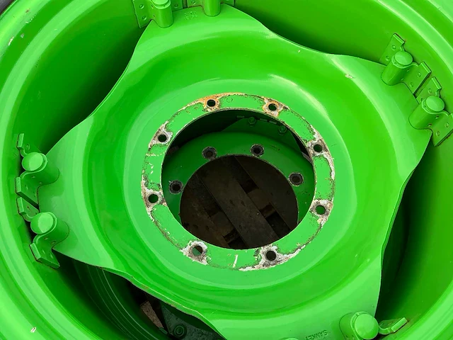 14.9r28 good year super traction radial banden met velg (2x) - afbeelding 4 van  12