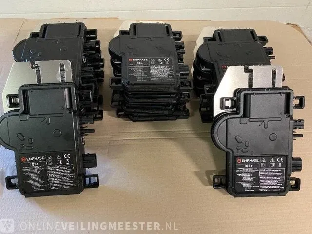 14x enphase iq8+ micro-omvormer - afbeelding 1 van  5