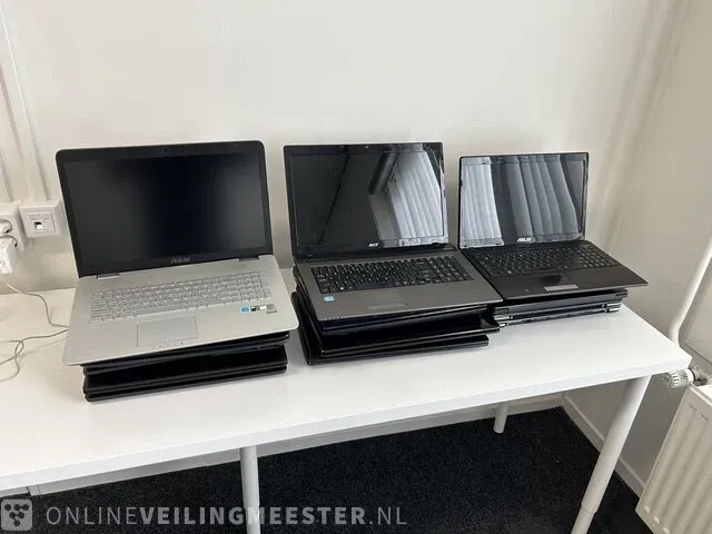 14x laptop asus/acer, partij laptops voor reparatie - afbeelding 1 van  7