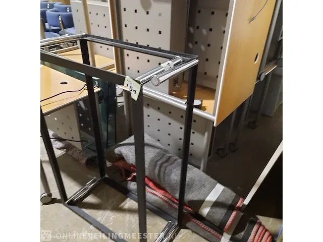 14x verrijdbare lessenaar, 2x salontafel met glazen tafelblad en 4x tussenschot - afbeelding 5 van  15