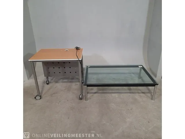 14x verrijdbare lessenaar, 2x salontafel met glazen tafelblad en 4x tussenschot - afbeelding 1 van  15