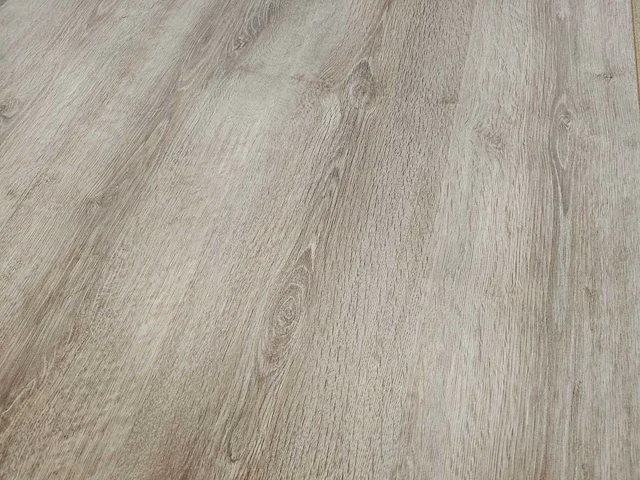 15 m2 laminaat plank - 1285 x 192 x 8 mm - afbeelding 1 van  3