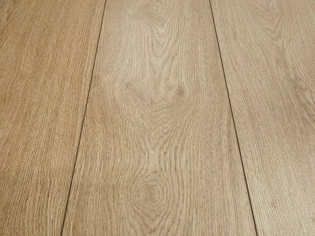 15 m2 laminaat plank - 1285 x 192 x 8 mm - afbeelding 1 van  3