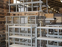 15 metalen stellingdelen, gedeeltelijk vv legplanken afm. 90 x 33 x 145 cm. - afbeelding 2 van  2