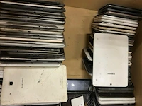 ± 150 tablets mix samsung gebroken schermen, werking onbekend - afbeelding 3 van  5