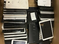 ± 150 tablets mix samsung gebroken schermen, werking onbekend - afbeelding 5 van  5