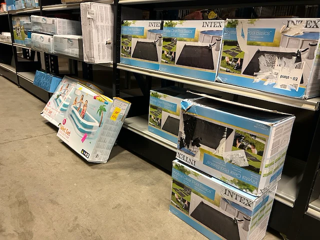 15x intex zwembaden opblaasbaar en accessoires - afbeelding 1 van  6