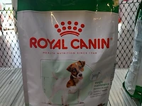 15x zak hondenvoer royal canin, mini adult - afbeelding 9 van  10