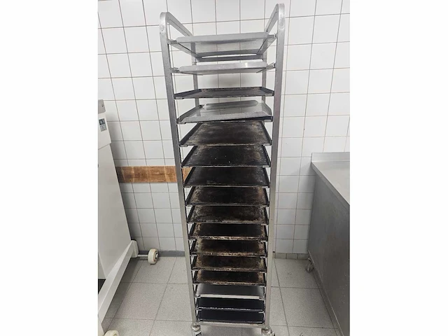 16-delige rvs afkoelwagen inclusief bakplaten - afbeelding 2 van  4