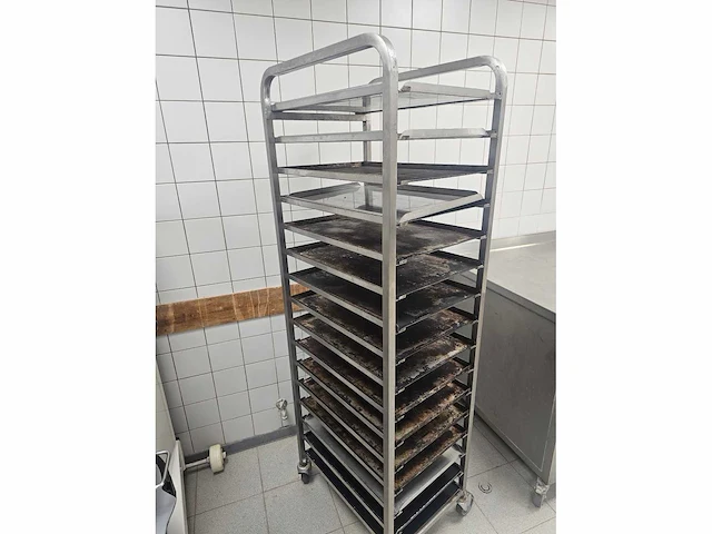 16-delige rvs afkoelwagen inclusief bakplaten - afbeelding 4 van  4