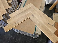 16 m2 parket eiken visgraat mutliplank - 660 x 110 x 14 mm - afbeelding 3 van  3