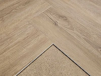 16 m2 pvc spc click visgraat - 610 x 150 x 5 mm - afbeelding 2 van  3