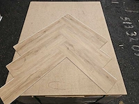 16 m2 pvc spc click visgraat - 610 x 150 x 5 mm - afbeelding 3 van  3