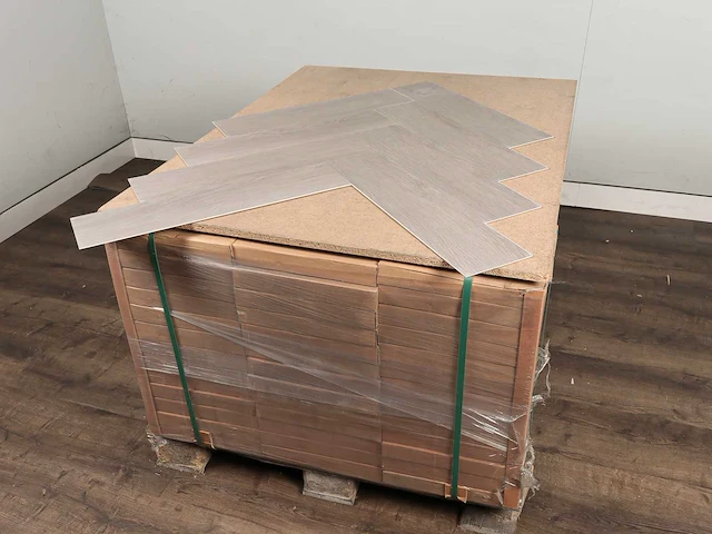 16 m2 pvc spc click visgraat - 610 x 150 x 5 mm - afbeelding 4 van  4