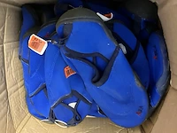 16 paar waterschoenen retour uit verkoop - afbeelding 5 van  11