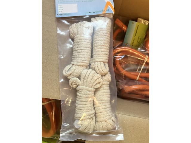 16 x zakje met 4 scheerlijnen katoen 4 meter 3mm campking - afbeelding 1 van  5