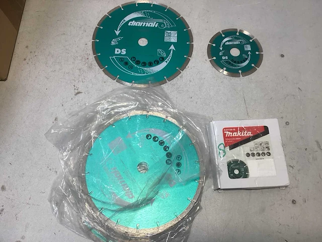 16x makita diamantzaagbladen 8x125mm/8x230mm - afbeelding 5 van  5